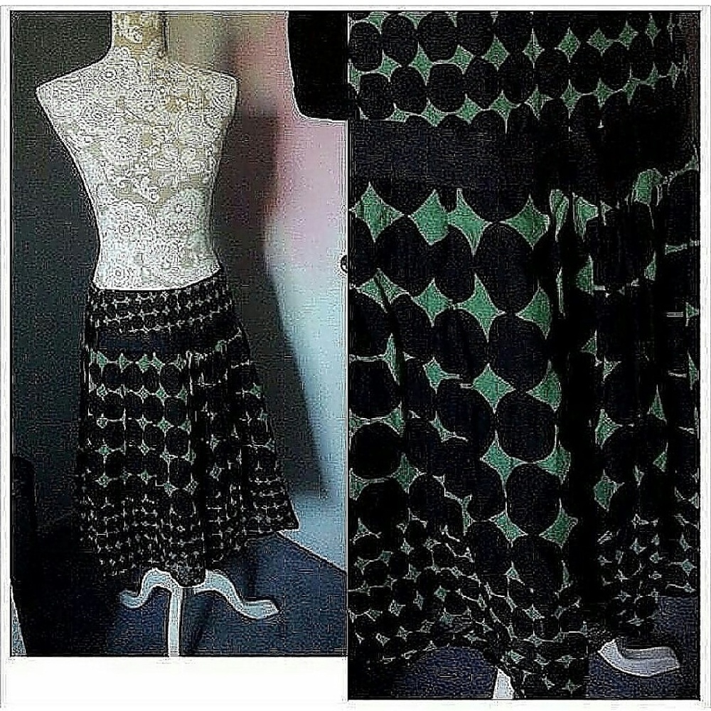 Apt 19 Skirt